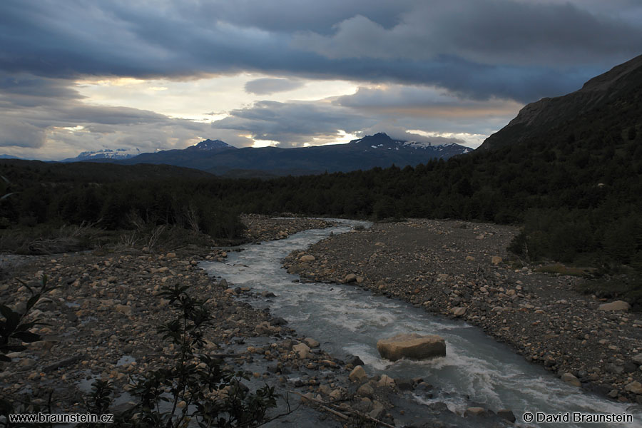 2006_0119_014111_ja_tores_del_paine