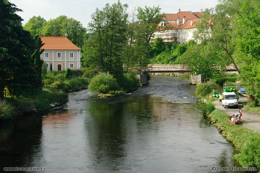 2006_0617_071555_vl_vltava_ve_vyssim_brode